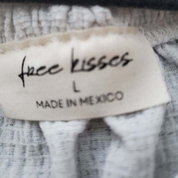 Cropped top - Picture 2 of 3